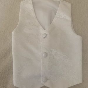 Toddler vets size large new not tags great conditi